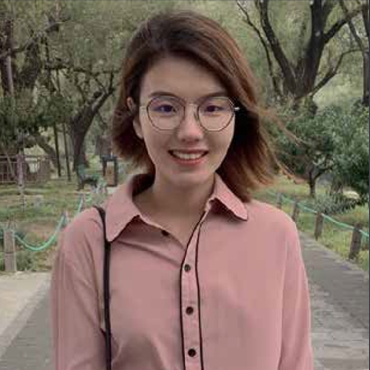 崔莎莎.jpg